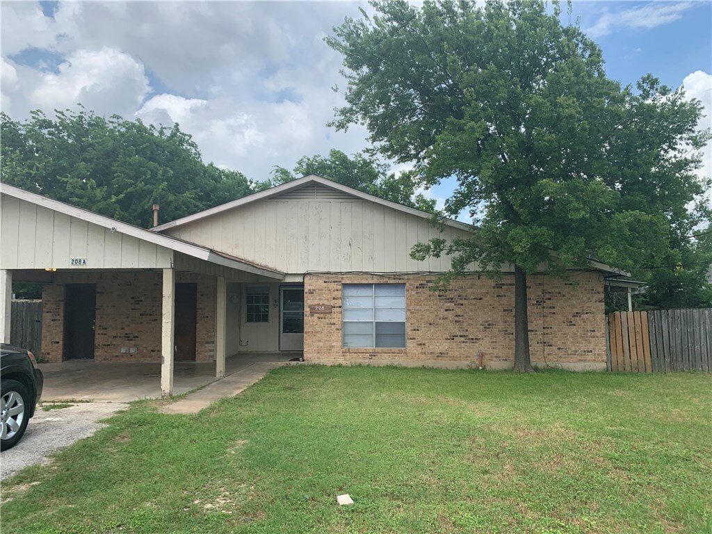 208 Rebel Dr, Kyle, TX 78640 Townhome Rentals in Kyle TX