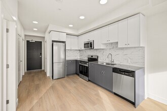 Building Photo - 500 Asher