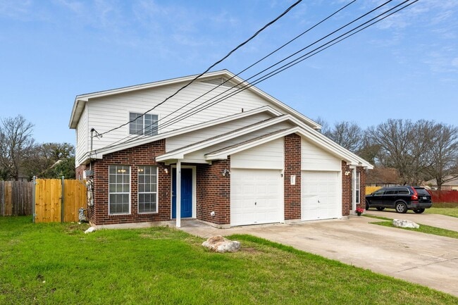 Building Photo - 203 Tamara Dr