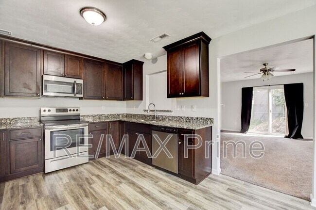 Foto del edificio - 4164 Reid St