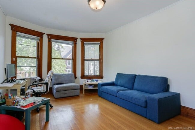Building Photo - 114 Canner St