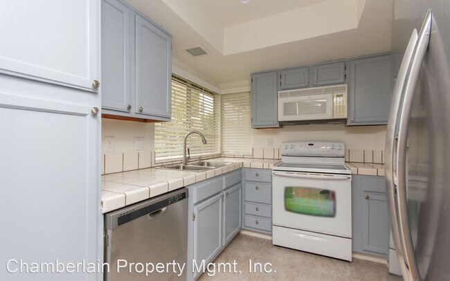Building Photo - 2 br, 2.5 bath House - 2968 Lancaster
