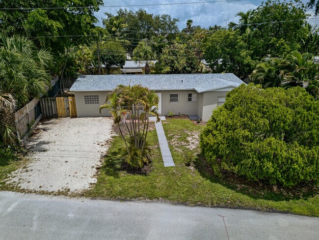 Foto del edificio - 317 SW 19th St