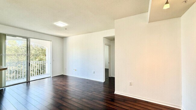 Foto del edificio - 11032 Legacy Dr