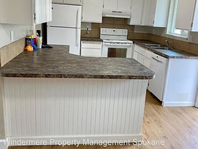 Building Photo - 4 br, 2 bath House - 405 S Newer Road