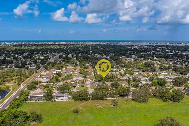 Foto del edificio - 649 Eastview Rd
