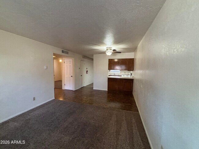 Foto del edificio - 2586 Quirt Cir