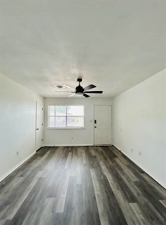 Building Photo - 1855 W Deane St