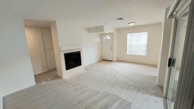 Building Photo - 10760 Aderman Ave
