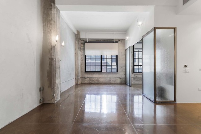 Foto del edificio - Modern Loft in Mint Plaza