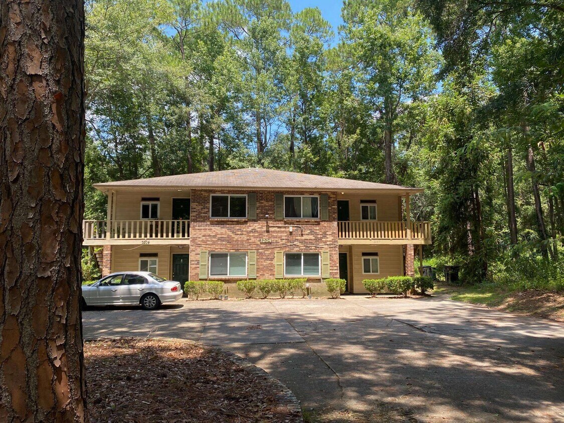Foto principal - 3204 Ginger Dr
