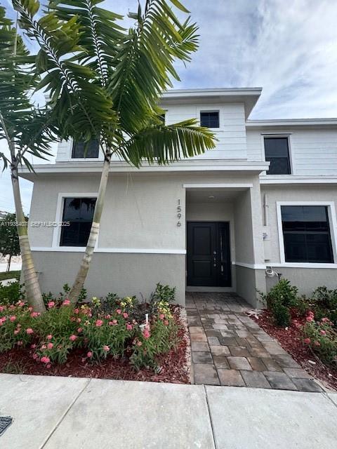 Foto del edificio - 1596 NE 3rd Ave