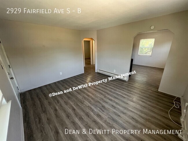 Building Photo - 2/1 Duplex - For Rent