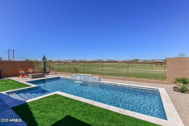 Foto del edificio - 17775 W Sunward Dr