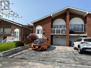 Building Photo - 2546 Palisander Ave