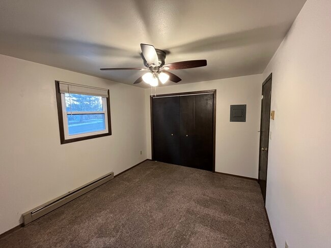 Bedroom - 222-1 Elm Dr