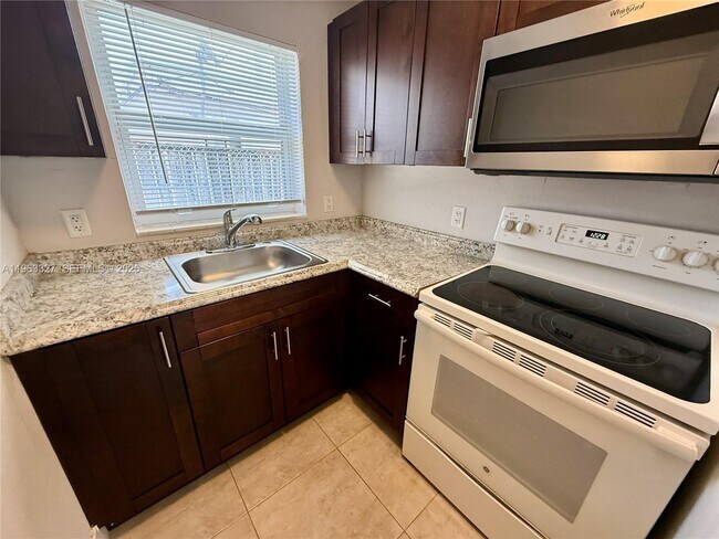 Foto del edificio - 209 SW 14th St