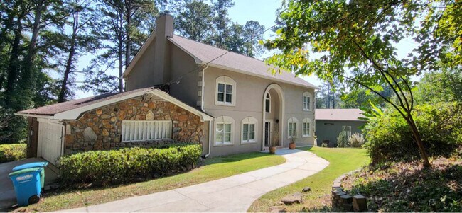 Foto del edificio - 1932 Lake Lucerne Dr SW