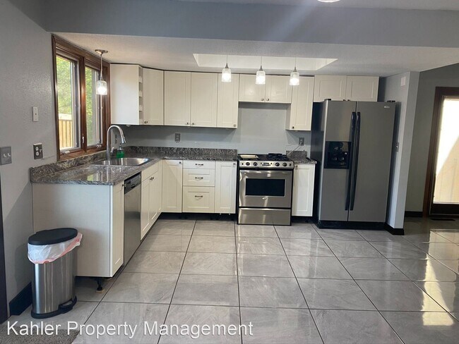 Building Photo - 3 br, 4 bath House - 4708 Steamboat Circle