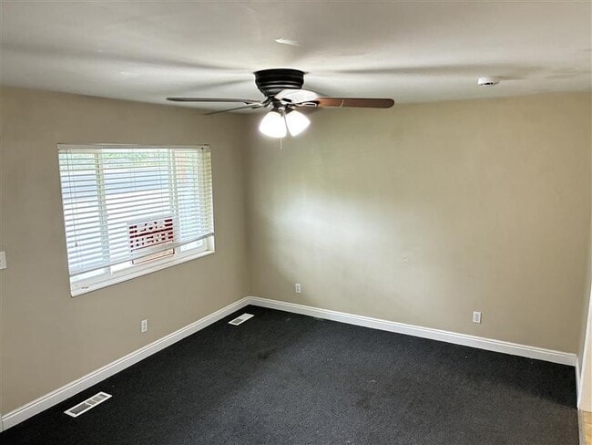 Building Photo - 505 W 1100 N