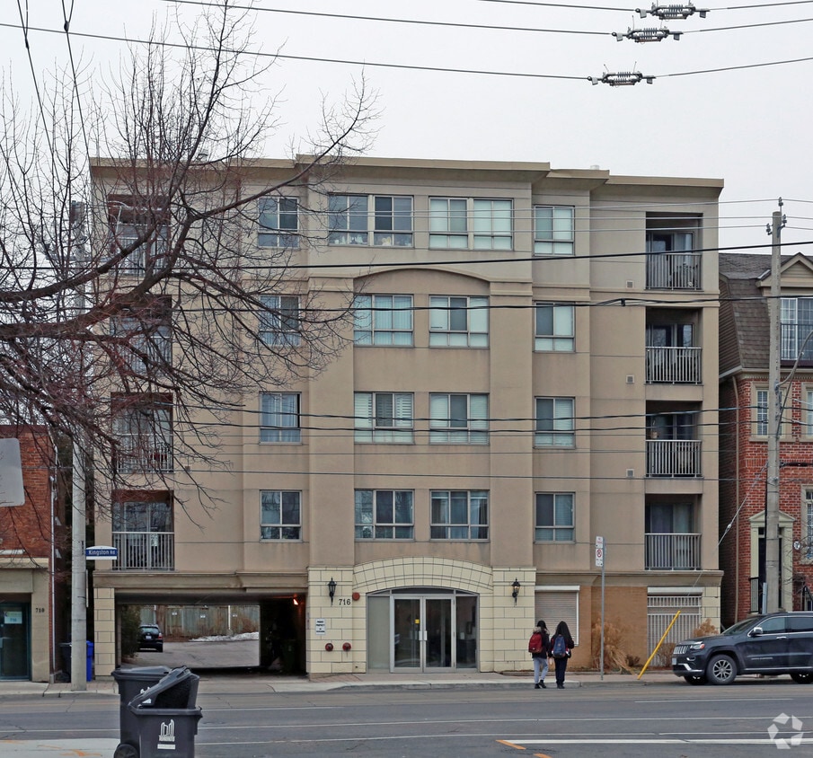 Building Photo - 716 Kingston Rd