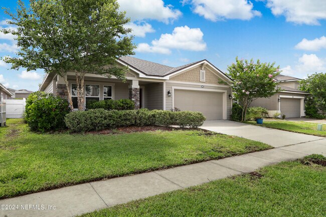 Foto del edificio - 14825 Rain Lily St