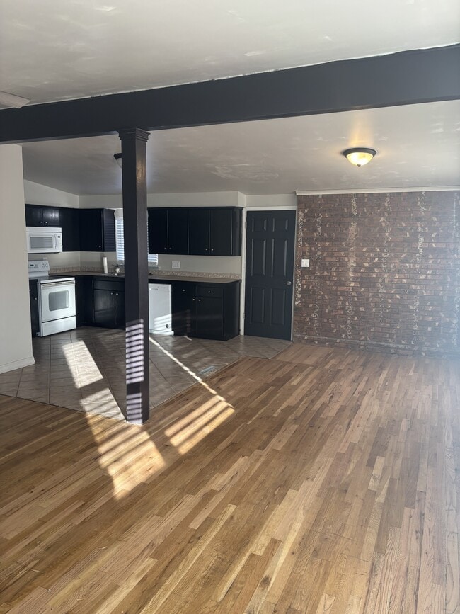 Building Photo - 964 Stokes Ave