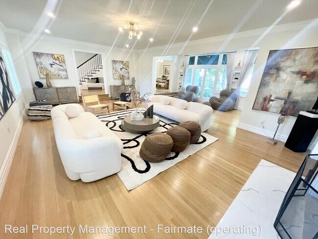 Foto del edificio - 5 br, 4 bath House - 2245 E. California Blvd.