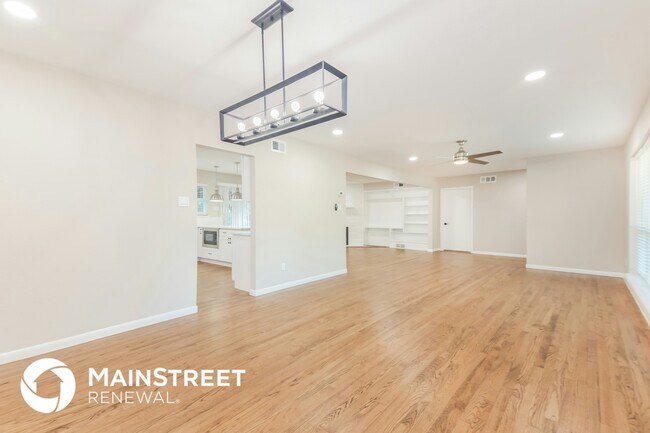 Foto del edificio - 6518 Ridgemont Dr