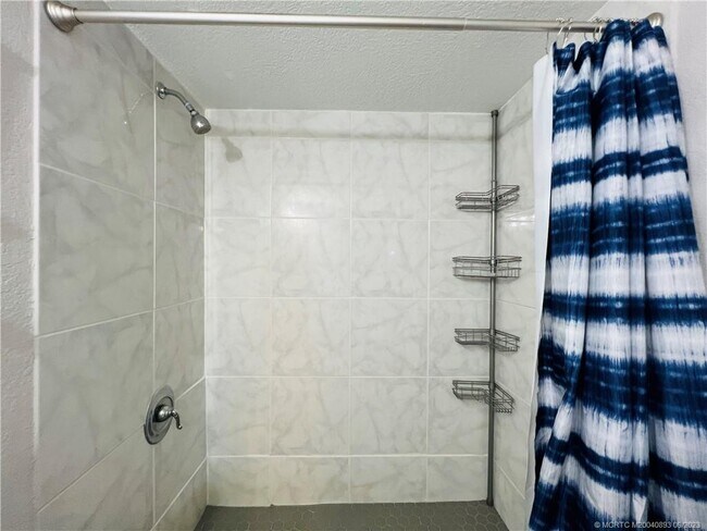 Foto del edificio - 7380 S Ocean Dr
