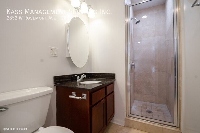 Foto del edificio - 2852 W Rosemont Ave