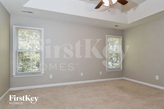 Building Photo - 1503 Groveland Trail
