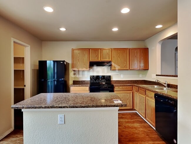 Building Photo - 10007 Del Lago Ct