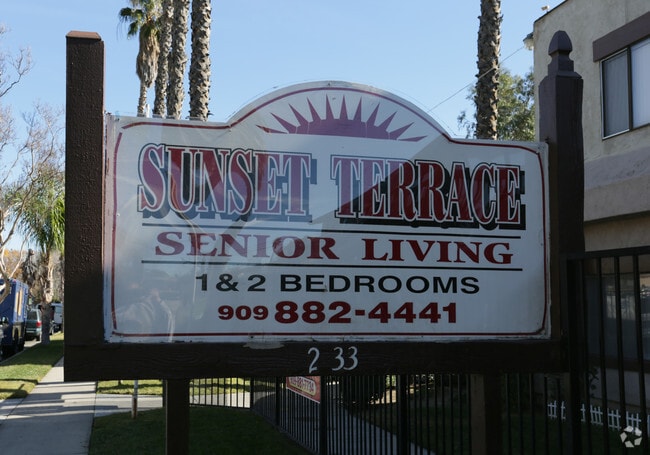 Building Photo - Sunset Terrace