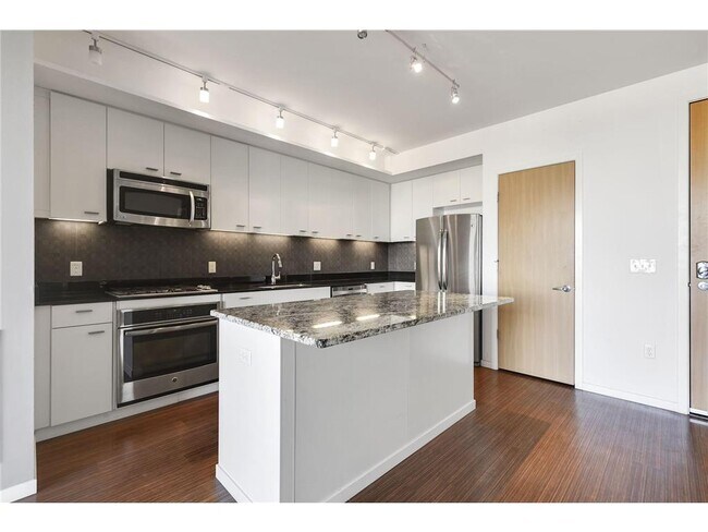 Foto del edificio - 915 N Washington Ave