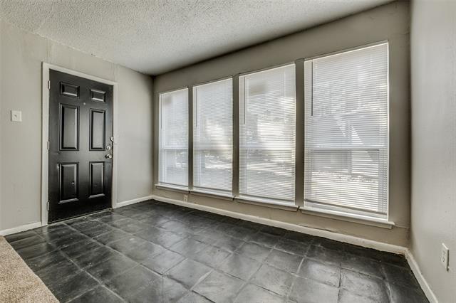 Foto del edificio - 9696 Walnut St
