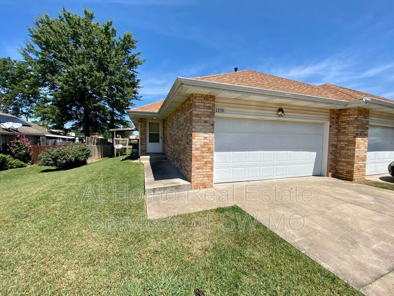 Foto principal - 1239 Vintage Ln