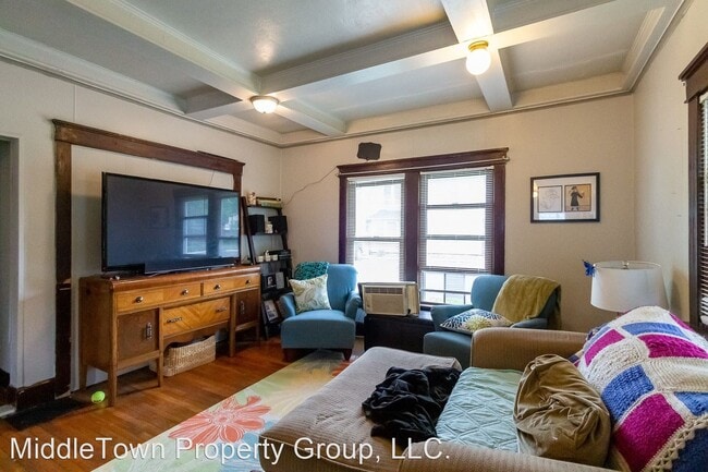 Building Photo - 3 br, 1 bath House - 1415 W Jackson St.