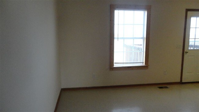 Building Photo - 107 Arrowhead Dr