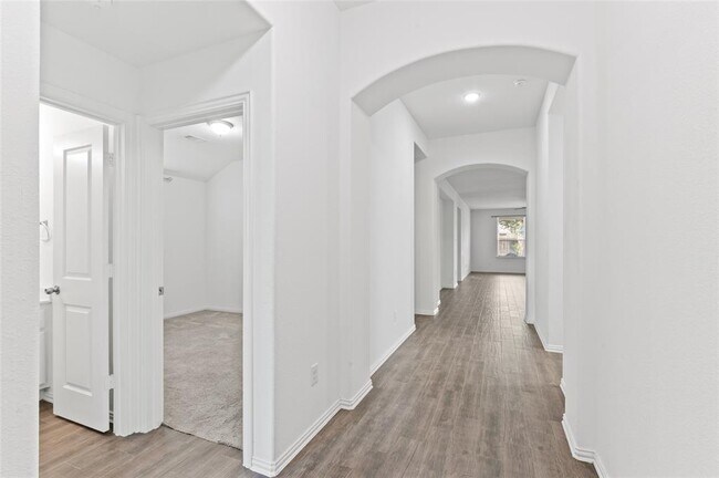Foto del edificio - 16031 Dehay Ln