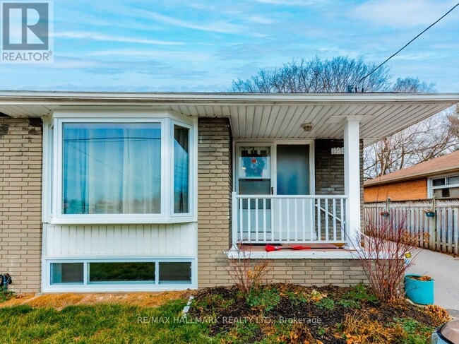 Building Photo - 129 Lupin Dr