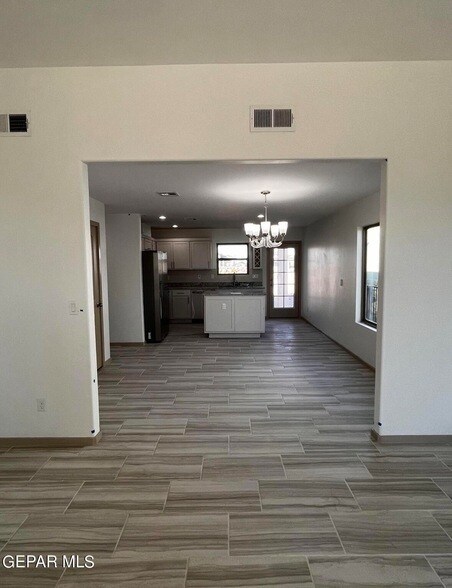 Foto del edificio - 617 Cedarwood Ave