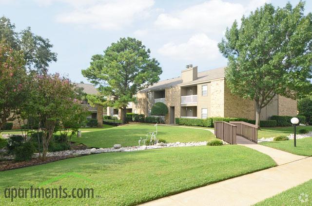 Building Photo - The Creek At Brookhollow Apartments