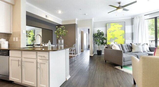 Foto del edificio - 11915 Stonehollow Dr