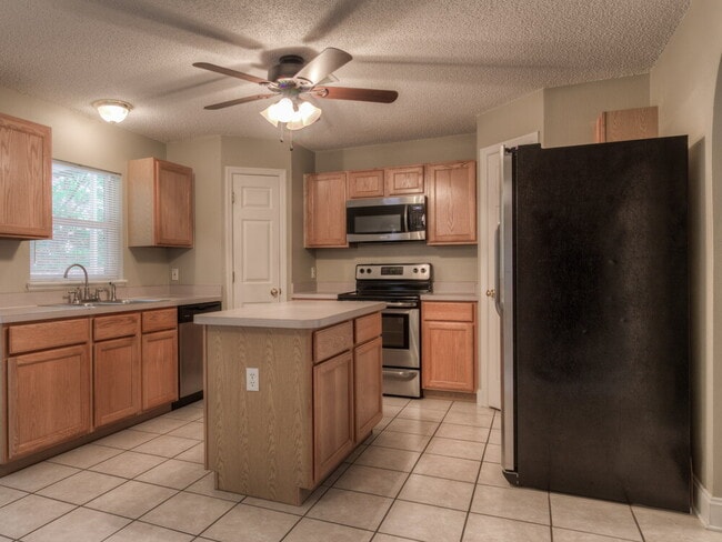Foto del edificio - 4231 Stonefield Dr