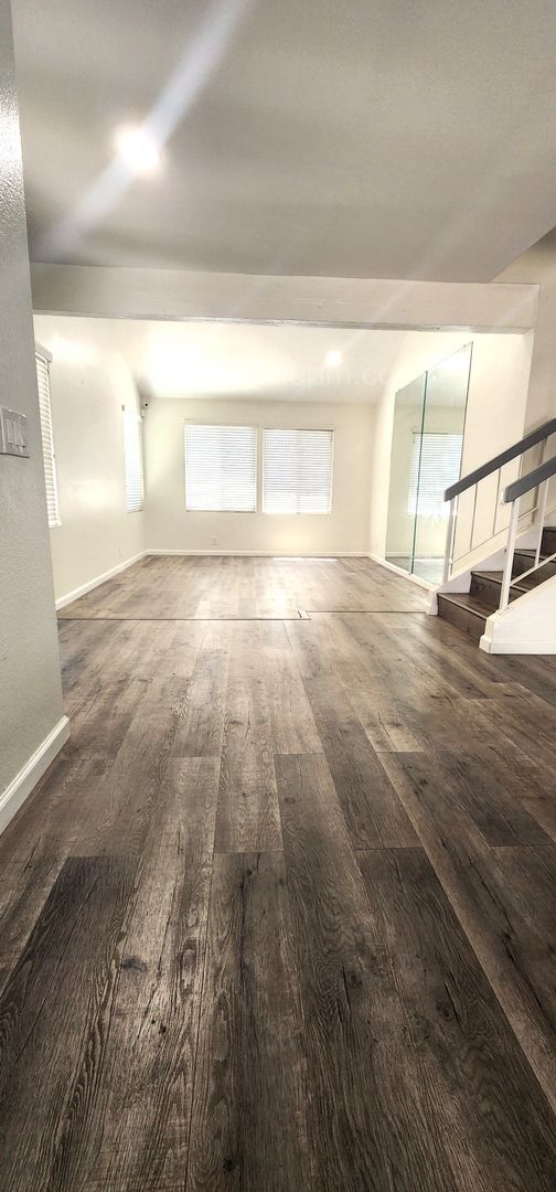 Foto del edificio - Great 4 bedrooms 2 baths