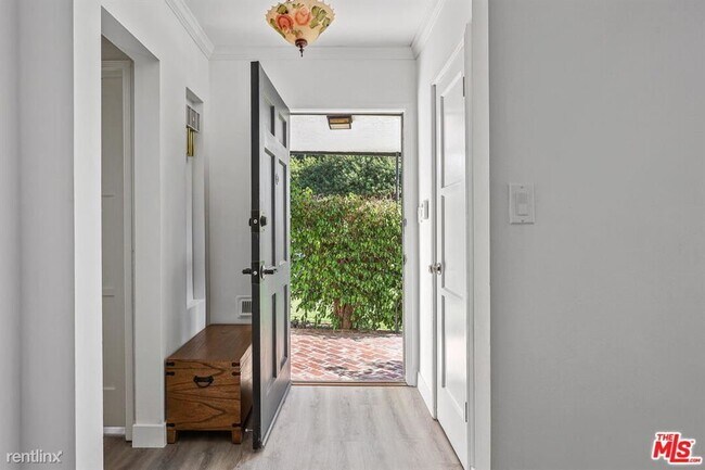 Foto del edificio - 3 br, 2 bath House - 4335 Sunnyslope Ave