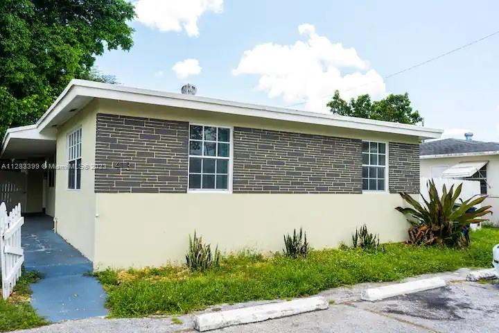 Primary Photo - 413 SW 4th Terrace