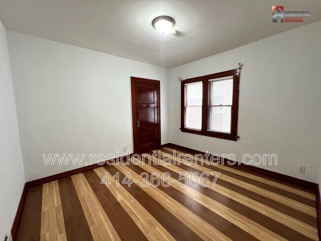 Foto del edificio - 2728 N 47th St