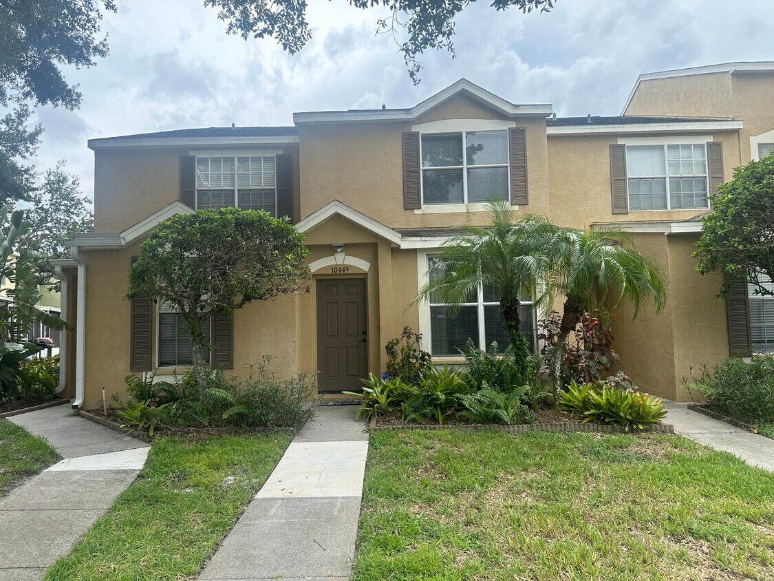 Primary Photo - 10445 Heron Lake Dr